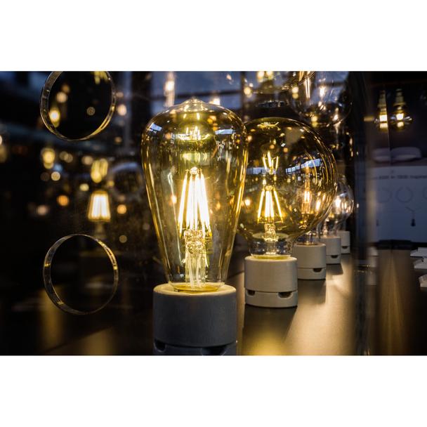 Lampa LED Vintage 1906 dim CL GLOBE125 Filament szkło przezroczyste GOLD 55 dim 7W 825 E27