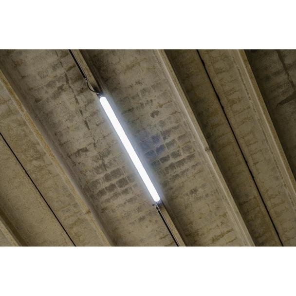 Oprawa DAMP PROOF 5TH 1200 32W 840 IP65 GY