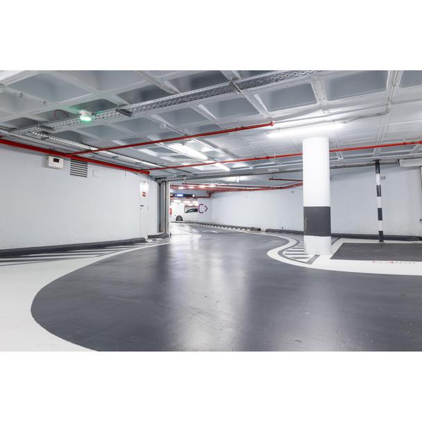Oprawa SPOT ADJ P 8W 940 PS DIM IP20 WT