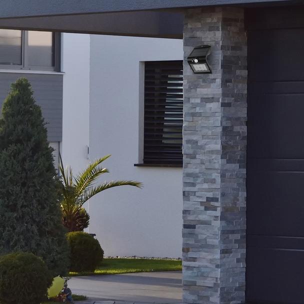 Kinkiet solarny LED 1,5W IP65 BUTTERFY EKO-LIGHT EKO3867 Milagro