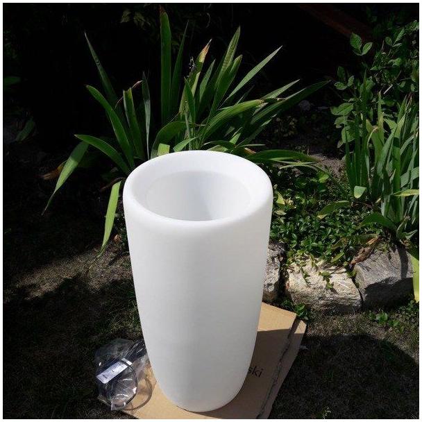 Nowodvorski lampa stojąca zewnętrzna (świecąca donica) Flowerpot M E27 biała 9712