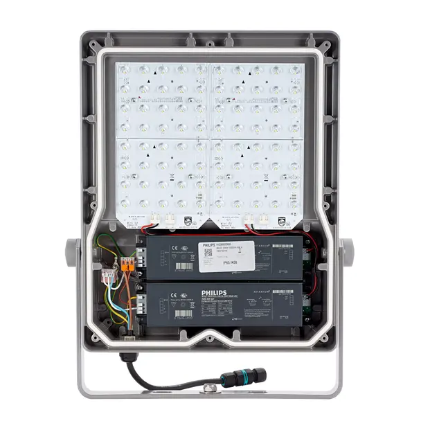 Naświetlacz LED Coreline BVP130 141W 21000lm IP66 4000K barwa neutralna LED210-4S/740 PSU S ALU C1KC3 5 lat gw. 9,123E+11 PHILIPS