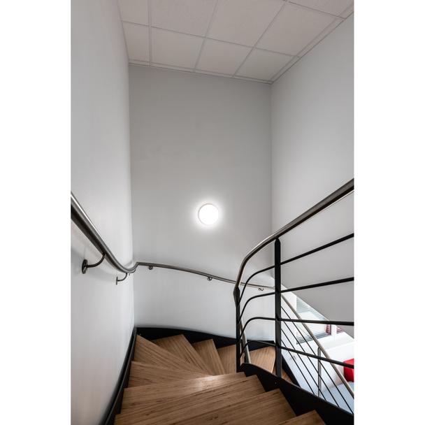Oprawa ścienna o dużej odporności na uderzenia Surface Compact 300 24W 4000K IK10 IP65