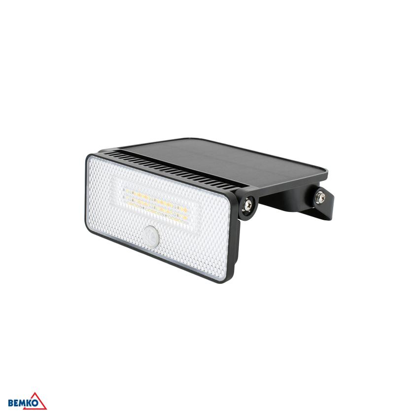 NAŚWIETLACZ LAMPA SOLARNA LED 3 barwy świecenia SOKER 8W 1000lm 3000K/4000K/6500K IP54 CZARNY Czujni C83-SOK-008BL-CCT-PIR BEMKO